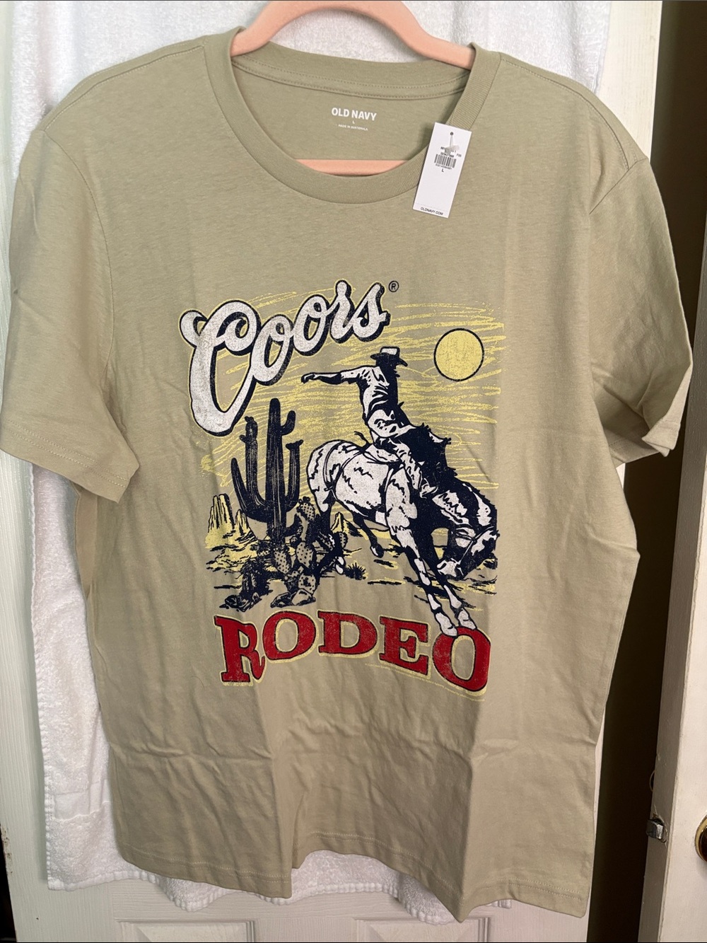 Old Navy Men's Coors Rodeo Graphic Tee - Tan with Red & Navy Accents